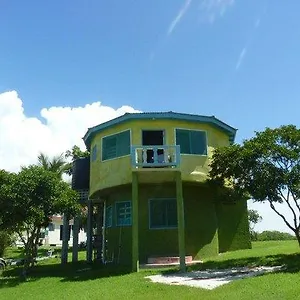 https://waikiki-guest-house.greaterantilleshotels.net